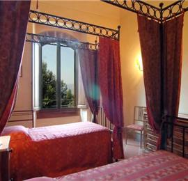 6 Bedroom Villa with Pool near Pontassieve, Sleeps 12